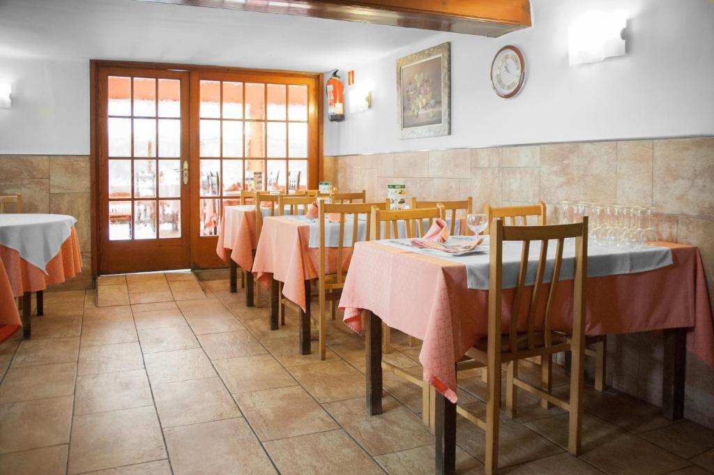 Hostal Montserrat Tona Quarto foto